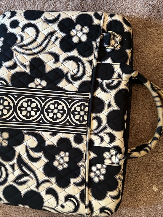 Vera Bradley Handbags - Vera Bradley Black and Cream Geometric Quilted Bag